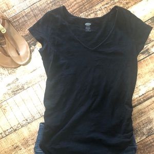 Old Navy Maternity V-Neck Tee